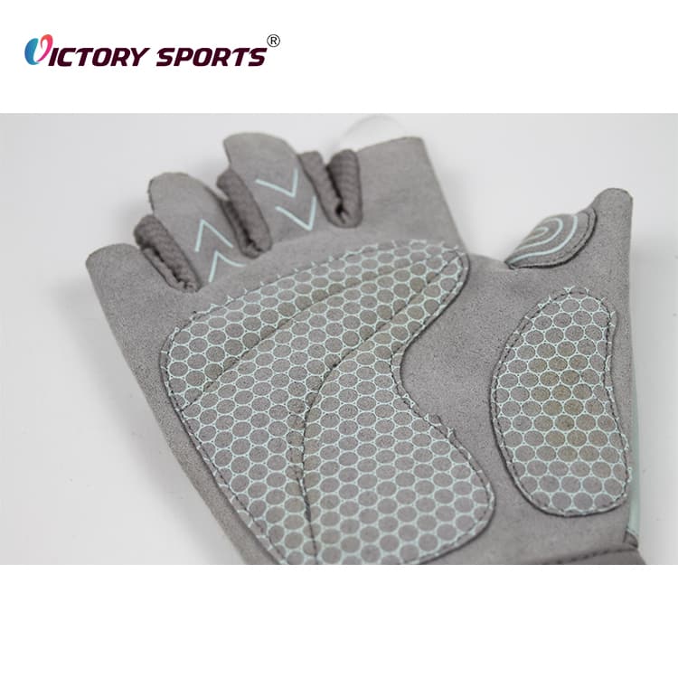 Light Color Workout Gloves for Women - Image 2